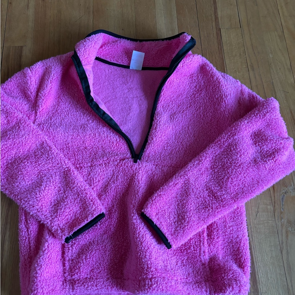 No Boundaries Pink Sherpa with Black Trim